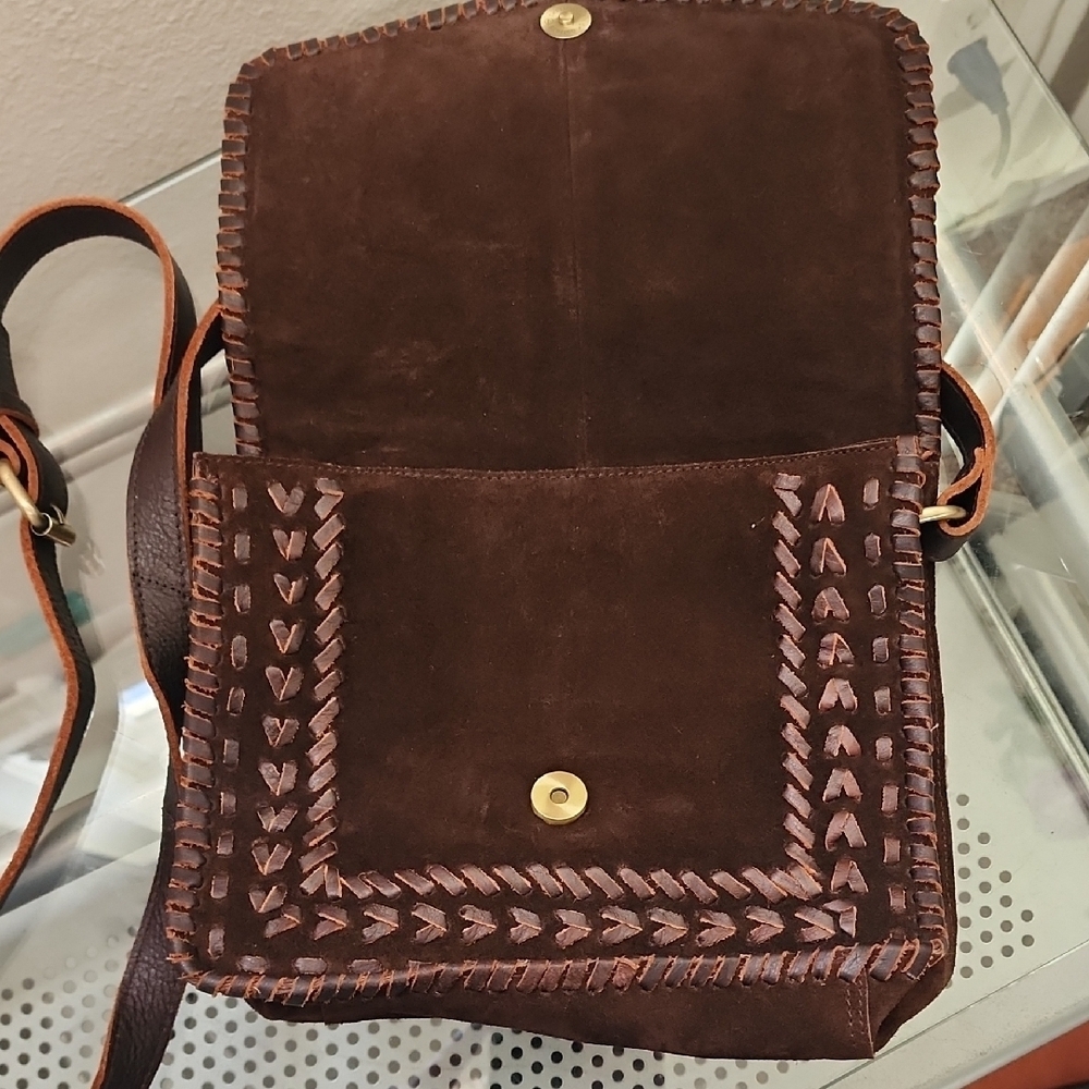 Anabaglish Brown Suede Hand-Stitched Leather Crossbody Bag - Picture 3 of 10